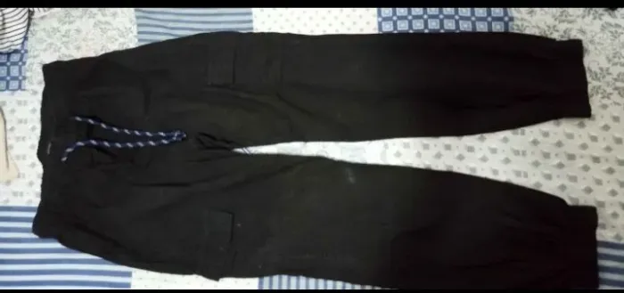 Calça cargo preta masculino semi-novo 