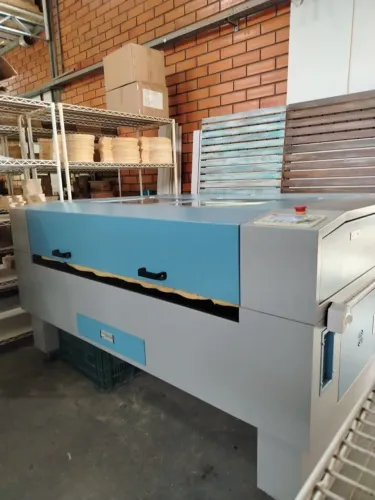 Maquina Laser