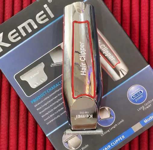Máquina Profissional Kemei