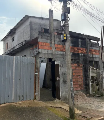 Vendo Sobrado R$135 mil. Quitado com documento ok.