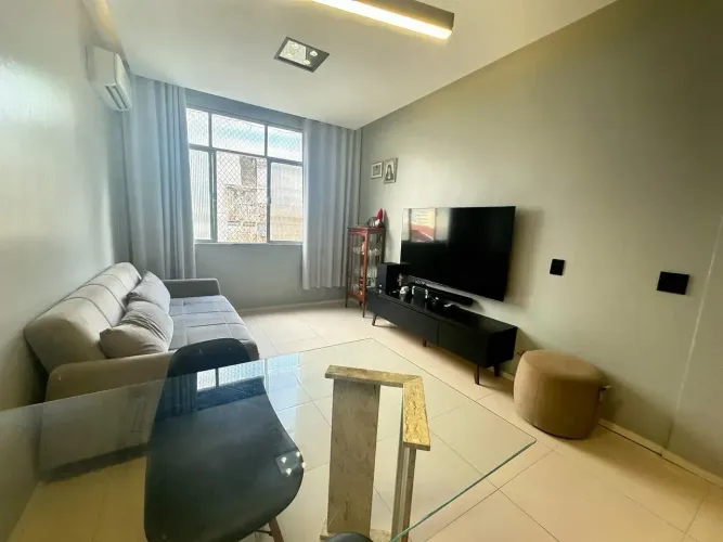 Vendo Apto no Edf Orquídea, c/ 2 suítes, sala estar/jantar, cozinha, depen.de funcionario 