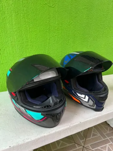 Capacete