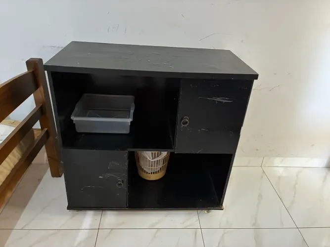 Vendo estante para sala, escritório ou cozinha