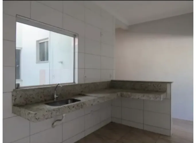 Casa lote 150 mts cidade de Florestal