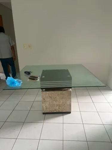 Mesa de Jantar Quadrada - Tampo vidro 2,20