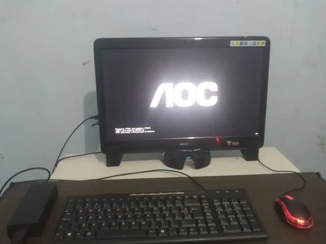 pc all in one aoc m2011, teclado e mouse junto