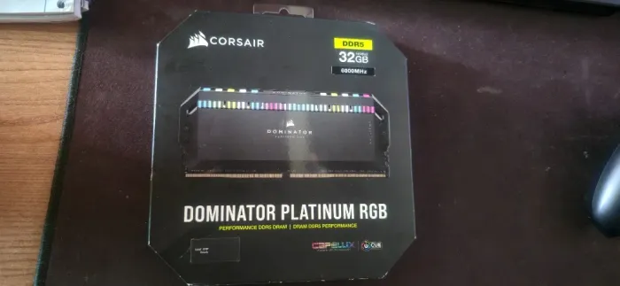 Memória DDR5 Corsair DOMINATION PLATINUMRGB