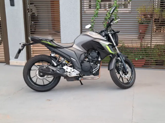 Fz25, 2024/24, Impecável 