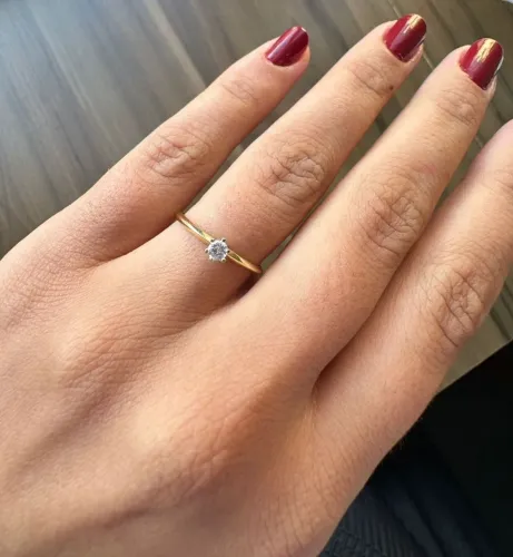 Anel solitário em Ouro 18k