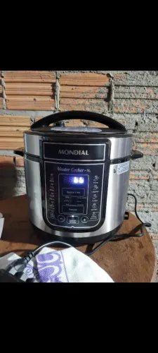 Panela de pressão elétrica