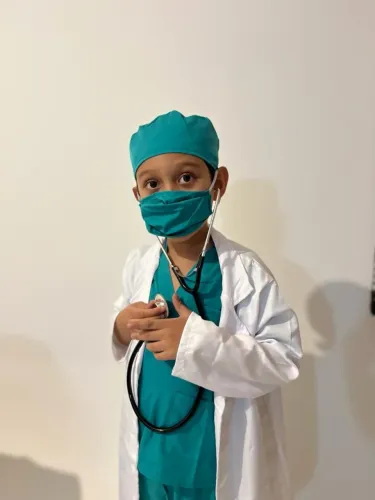 Fantasia Médico Infantil tam 08