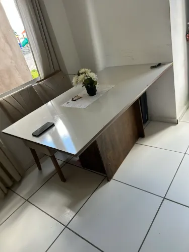 Mesa de jantar ( só a mesa )