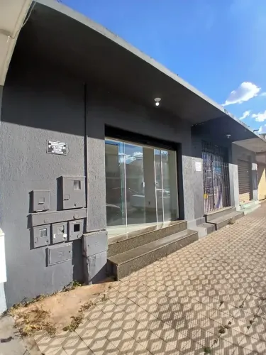 ALUGA-SE PONTO COMERCIAL CENTRO