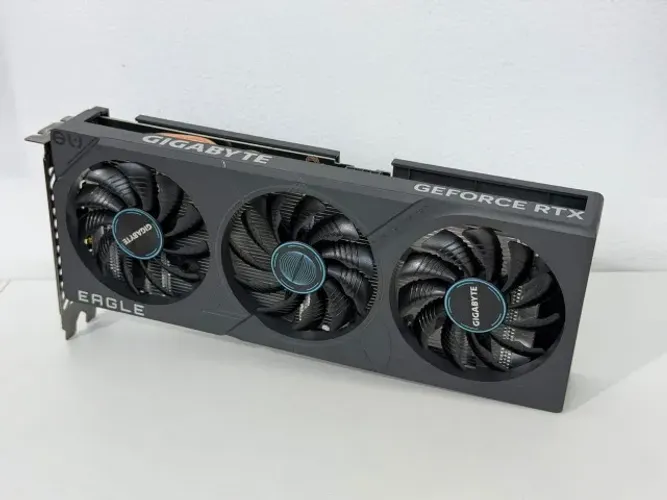 RTX 4060 8Gb Gigabyte 3x