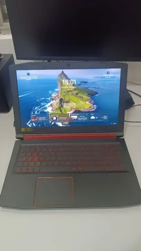 Notebook Acer Nitro 5 modelo 515-51 (com bateria nova)