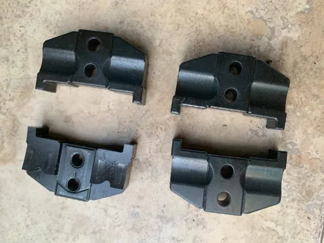Trava da molas bmw 320 i turbo original cada 50 reais