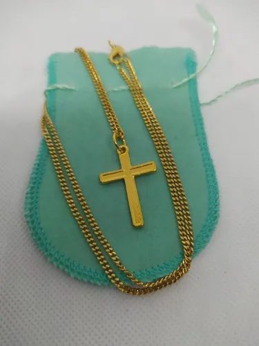 Corrente com crucifixo Banho de Ouro 60cm