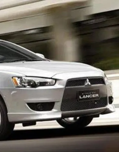 Sucata Mitsubishi Lancer 2013 para retirada de peças 