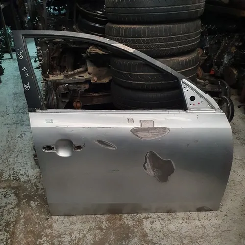 Porta dianteira direita hyundai i30 recuperada