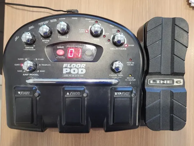 Pedaleira Line 6 POD Floor ( Sem trocas )