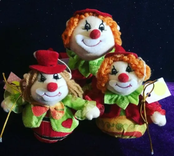 Brinquedo Pelucia PALHACINHOS