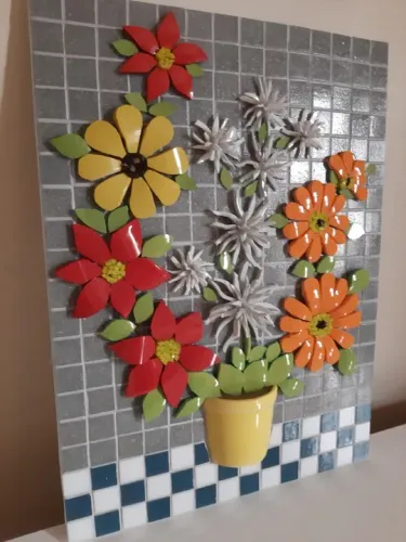 Quadro em mosaico de louça (Picassiete
