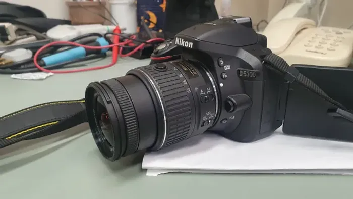 Câmera Fotográfica Nikon SLR D5300 com lente KIT 18-55