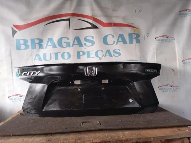 Tampa traseira do Honda city 2011 com miolho