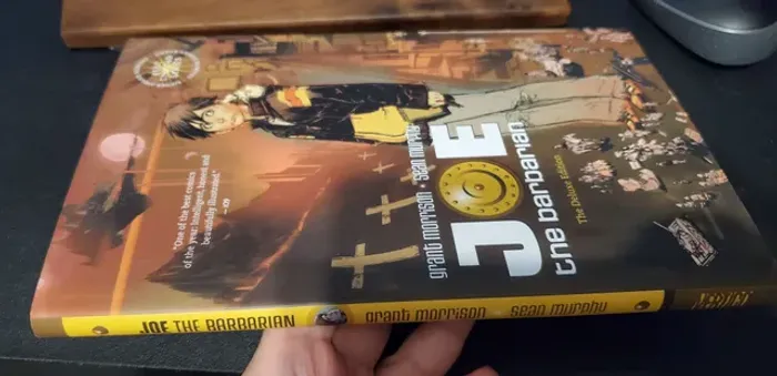Joe The Barbarian Deluxe Edition Grant Morrison Sean Murphy Vertigo hq