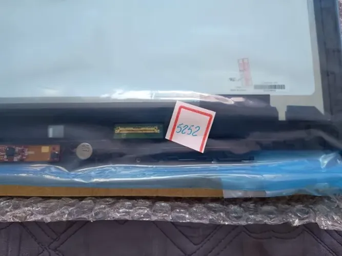 Lenovo Yoga 2 Pro de 13,3' - tela touch screen NOVA