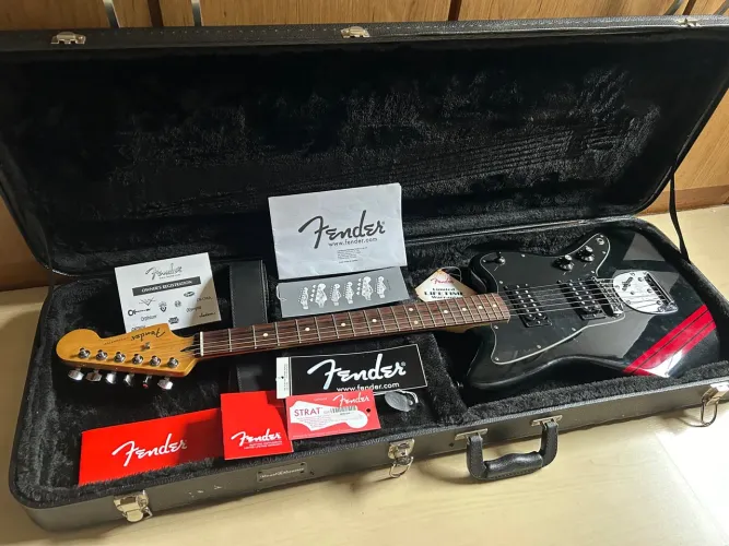 Fender Jazz Master blacktop Special edition competition stripe
