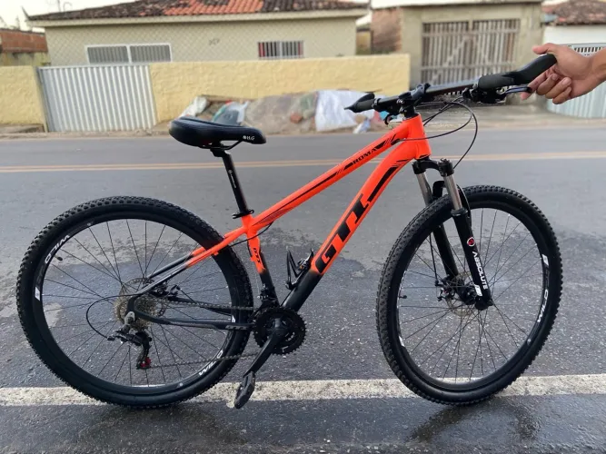 Bicicleta GTI aro 29.