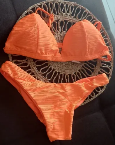 Biquínis laranja NOVO