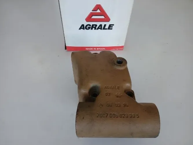 Tampa do cabeçote para motor Agrale M790 e trator Agrale 4200 - *8003