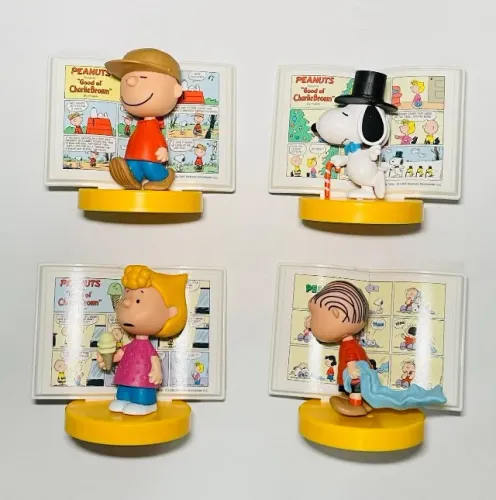 Snoopy : lote de miniaturas (altura: 5 cm) - Charlie Brown / Sally / Linus / Snoopy