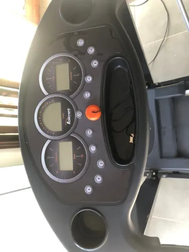 Esteira elétrica Polimet EP-16K cor preto