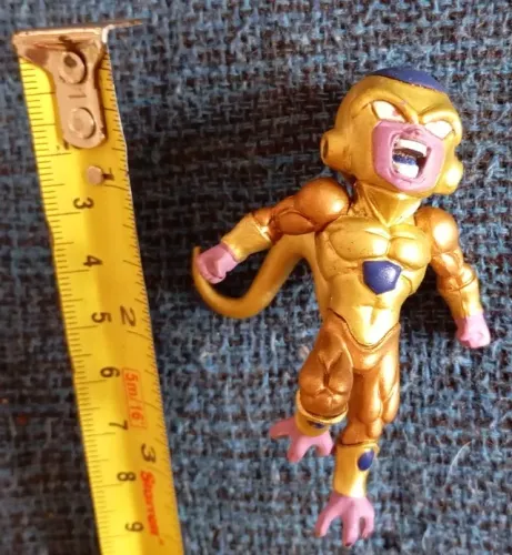 Miniatura Gashapon Freeza Dourado Dragon Ball