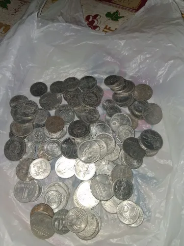 Lote com 97 moedas de alumínio de cruzeiros, década de 60