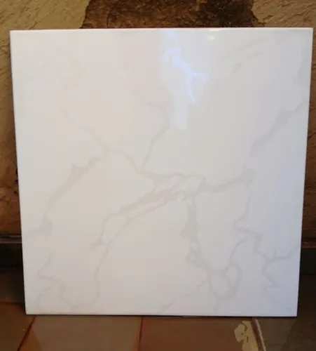 (6)Revestimentos Laminado Branco Marmorizado