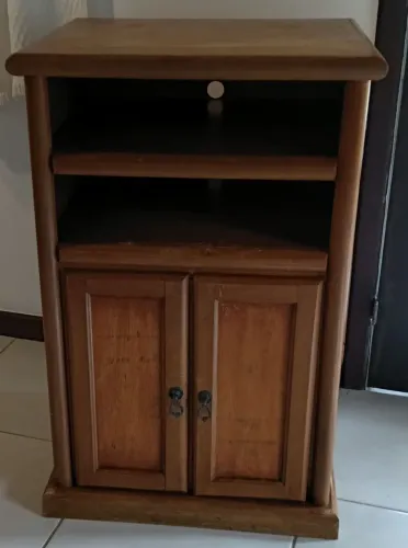 Rack simples para TV