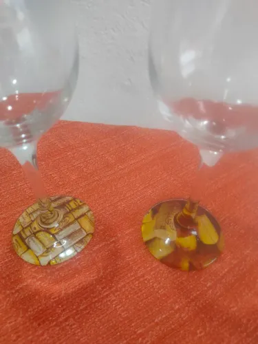  Duas Taças  antigas de cristal 