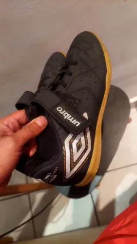 Chuteiras Umbro - Tamanho 36