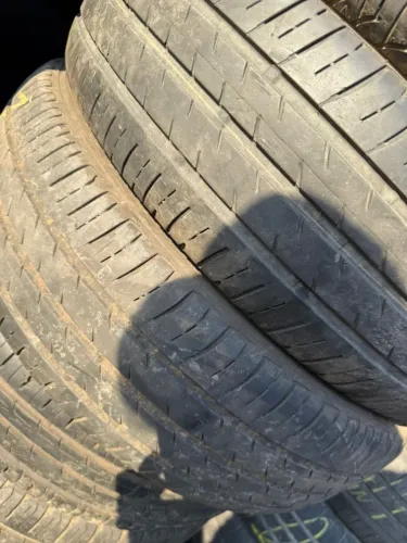 Pneu 185/70/14 Bridgestone de 70 % vida útil