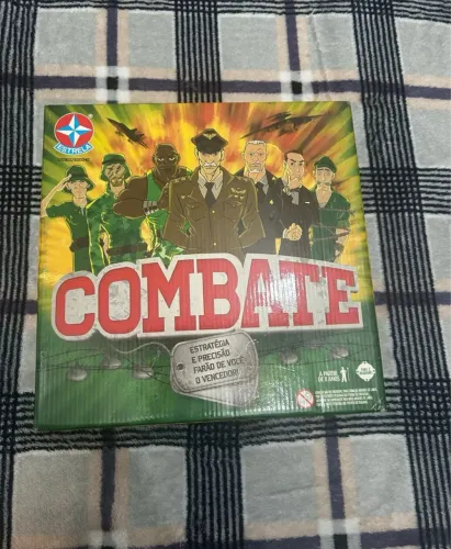 COMBATE - Estrela | Jogo de Tabuleiro