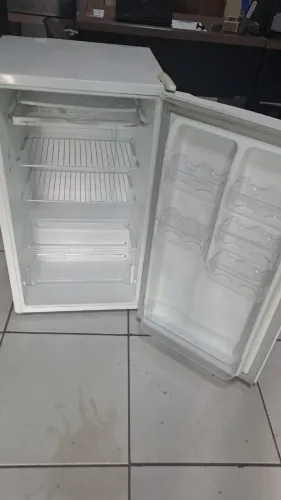 Frigobar / Bebedouro / Armario