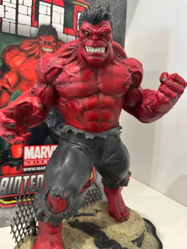 4 Estátuas top em resina originais - Hulk-Redhulk-Juggernaut