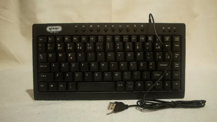 Mini Teclado Knup USB