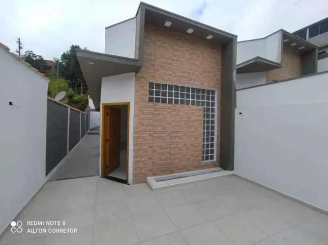 Casa em Jardim Marcelo - Itaquaquecetuba