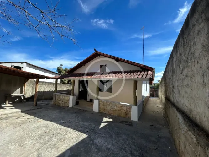 Casa três Quartos lote 360 M2 a Venda no Bairro Aeronautas codigo: 154488