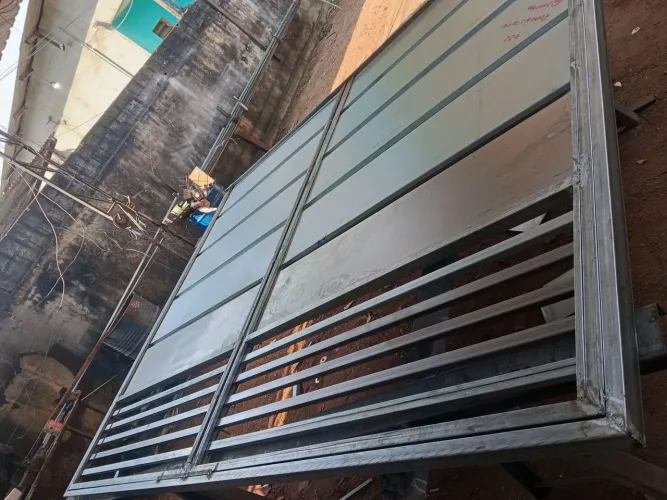 Fabricamos qualquer modelo de porta portão janela proteção estrutura metálica etc